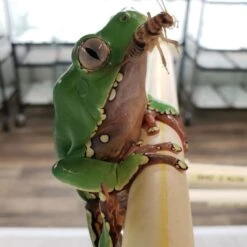 Josh's Frogs Gutloaded Banded Crickets Live Feed Reptile Food, 3/4-in, 60 Count -Pet Supplies Store 928174 PT8. AC SS1800 V1692301420