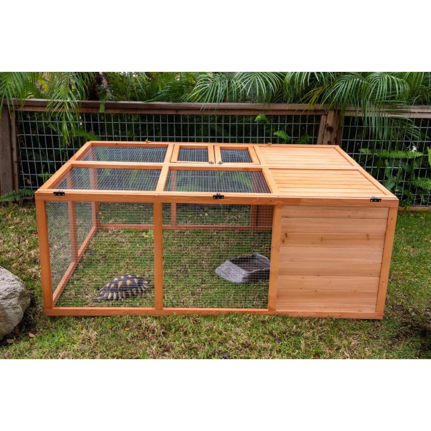 Zoo Med Easy-Fold Tortoise Terrarium Yard, Brown 4 Zoo Med Easy-Fold Tortoise Terrarium Yard, Brown - Image 2